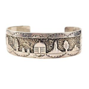 Vintage Native American Navajo Story Teller Cuff Bracelet Size 7.75 Unisex